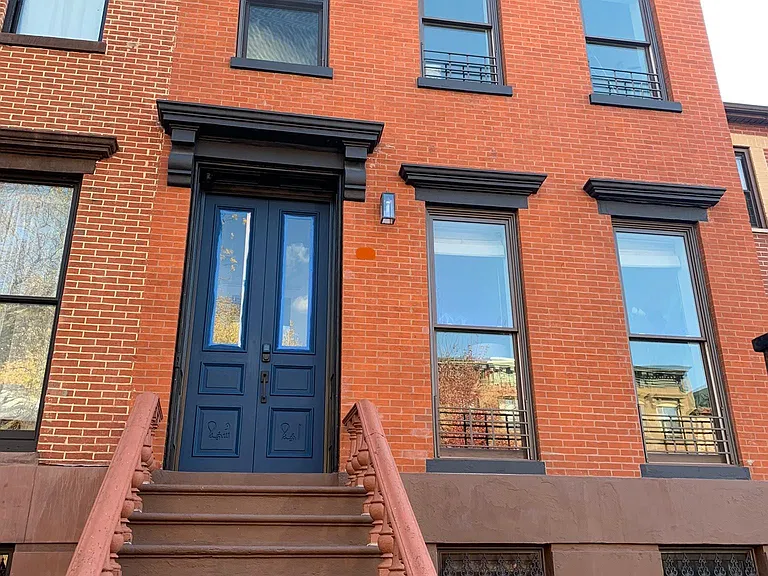 230 Madison St #2 — Photo 17
