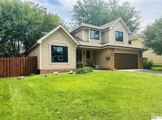 6433 N 105th Ave, Omaha, NE 68134