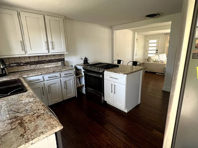2695 Fenton St — Photo 3