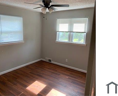 1st image of 10336 Royal Dr