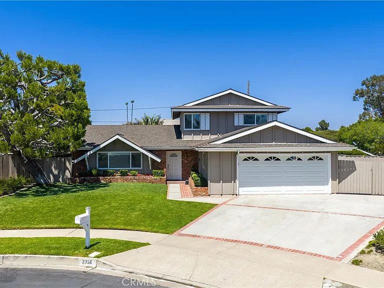 2336 La Linda Pl — Photo 26