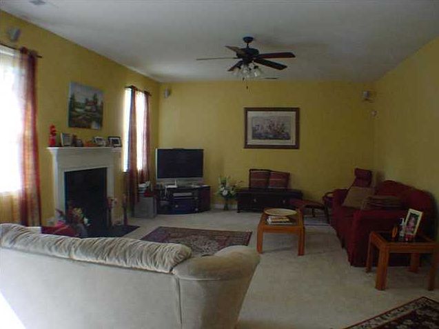 2nd image of 9257 Moreto Cir