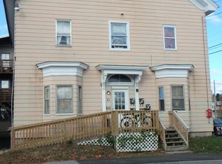 25 Spring St APT 1, Auburn, ME 04210