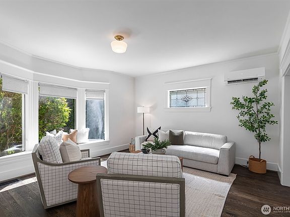 5th image of 2815 8th Avenue W