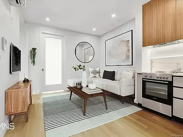 583 Lorimer St #3R, Brooklyn, NY 11211