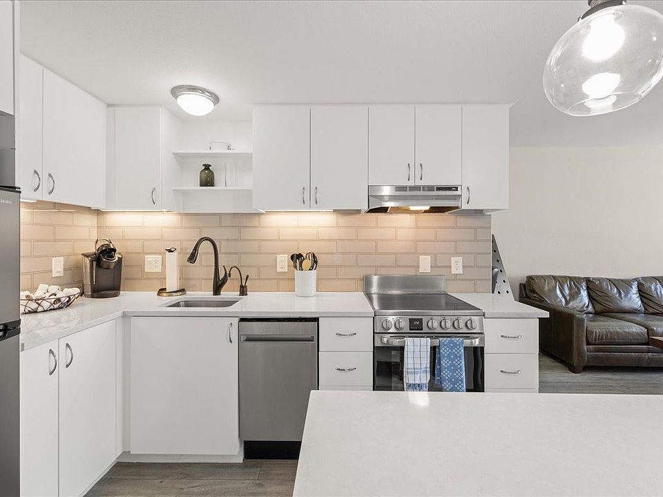 Beautifully remodeled kitchen area