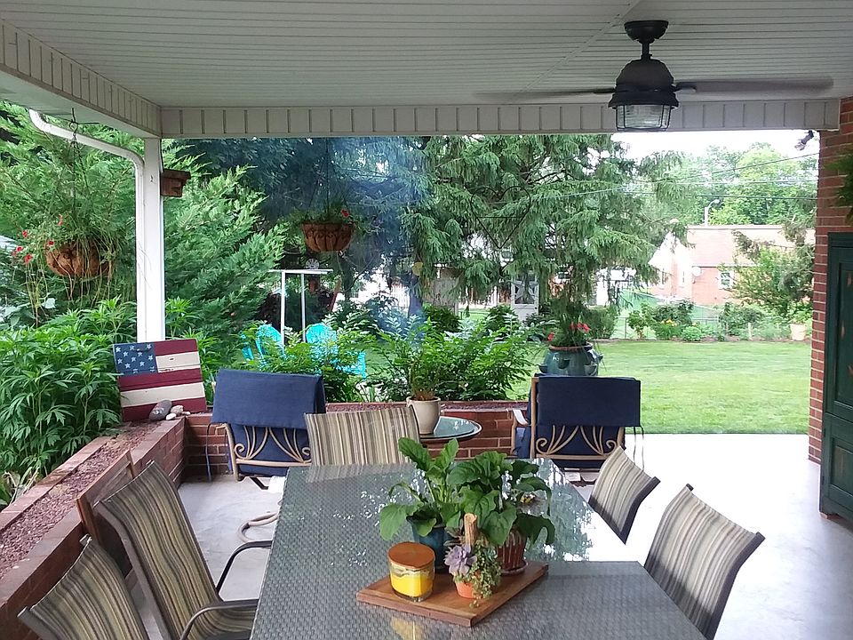 2nd image of 339 N Locust St