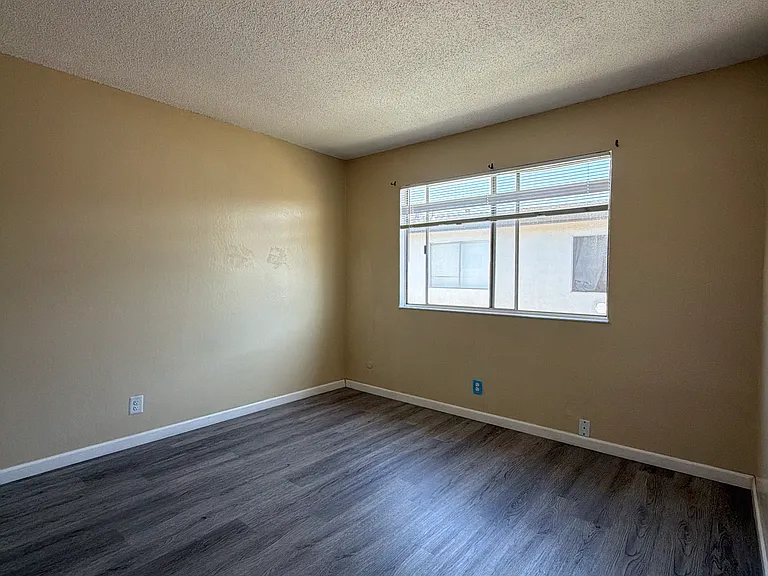 21539 Westpark St #2 — Photo 16