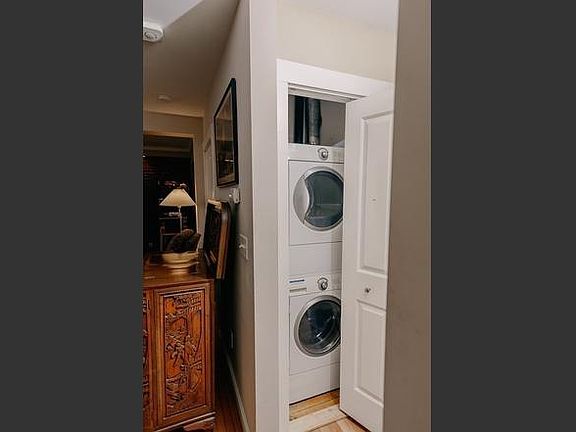 3rd image of 61 South St APT 8