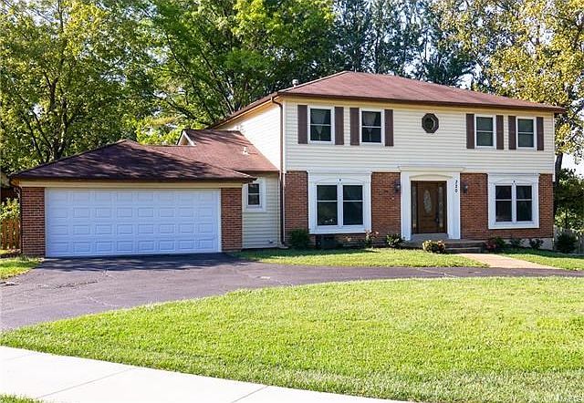 1st image of 320 Cooperstown Dr