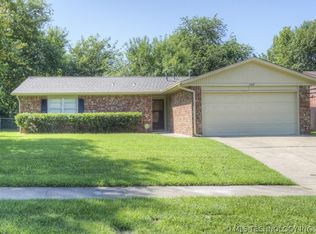 1709 W Gary St, Broken Arrow, OK 74012