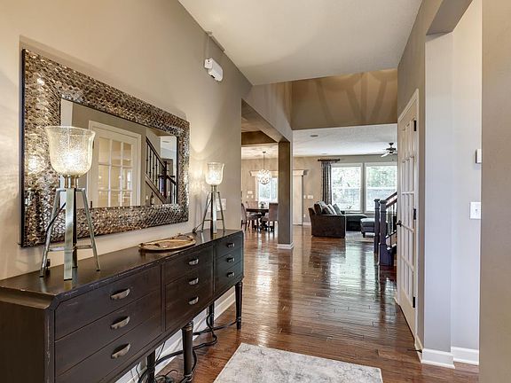 4th image of 3503 Sawgrass Trl W