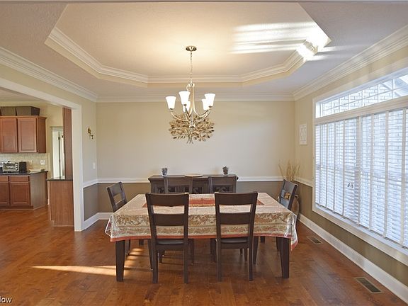 5th image of 10208 Rosalee Ln