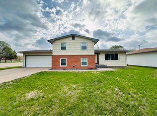 1324 N Saunders Ave, Hastings, NE 68901