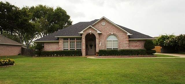 1st image of 605 Quail Ln