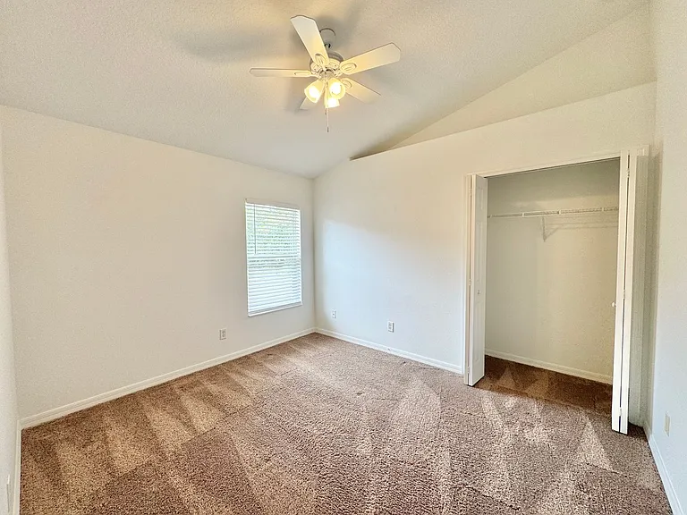 502 Viola Dr — Photo 44