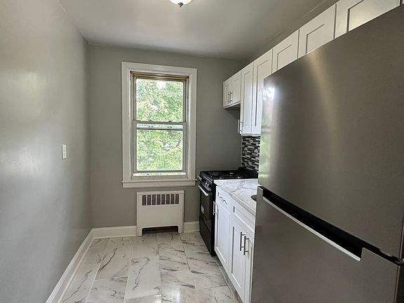 2nd image of 81 S Highland Ave APT B07
