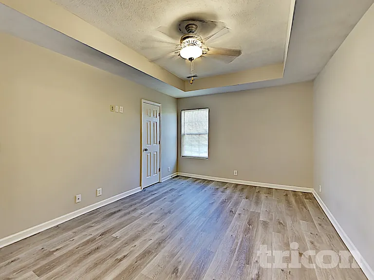 2829 Elijah Dr — Photo 15