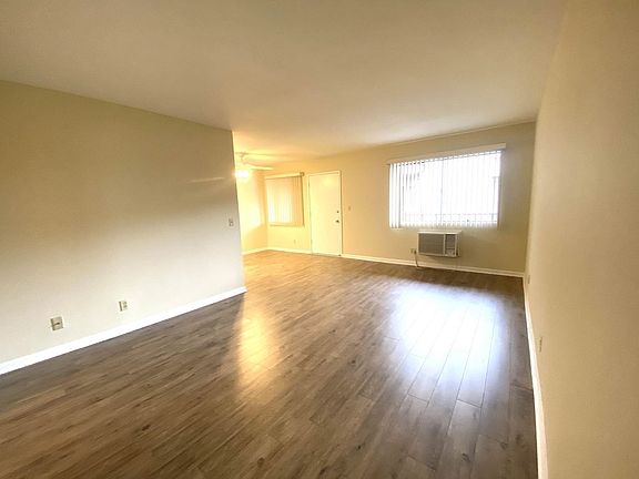 5th image of 1920 Peyton Ave APT 312