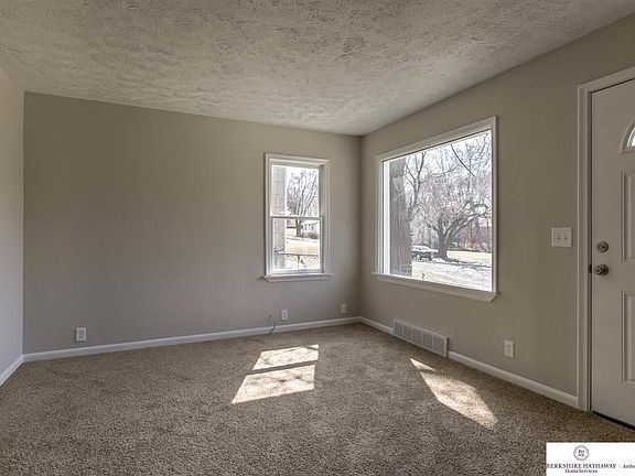 5th image of 3731 N 42nd St