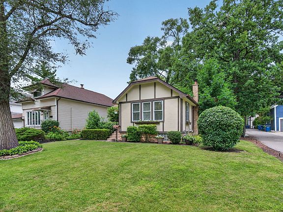 3rd image of 7148 W 109th Pl