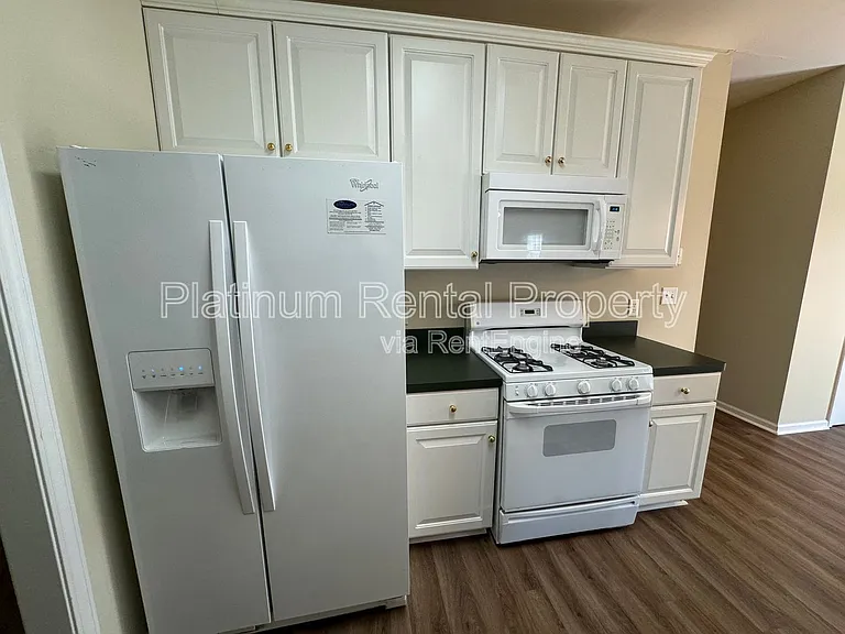 7920 Timberline Overlook — Photo 10