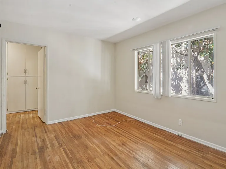 652 Veteran Ave — Photo 111