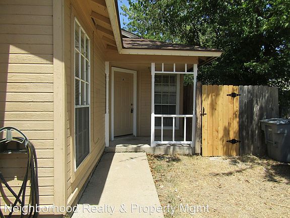5th image of 2112-A Cedar Bend Dr
