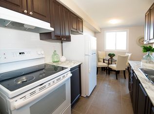 Emery Suites - 160 Emery Street West, London, ON N6J 3W3