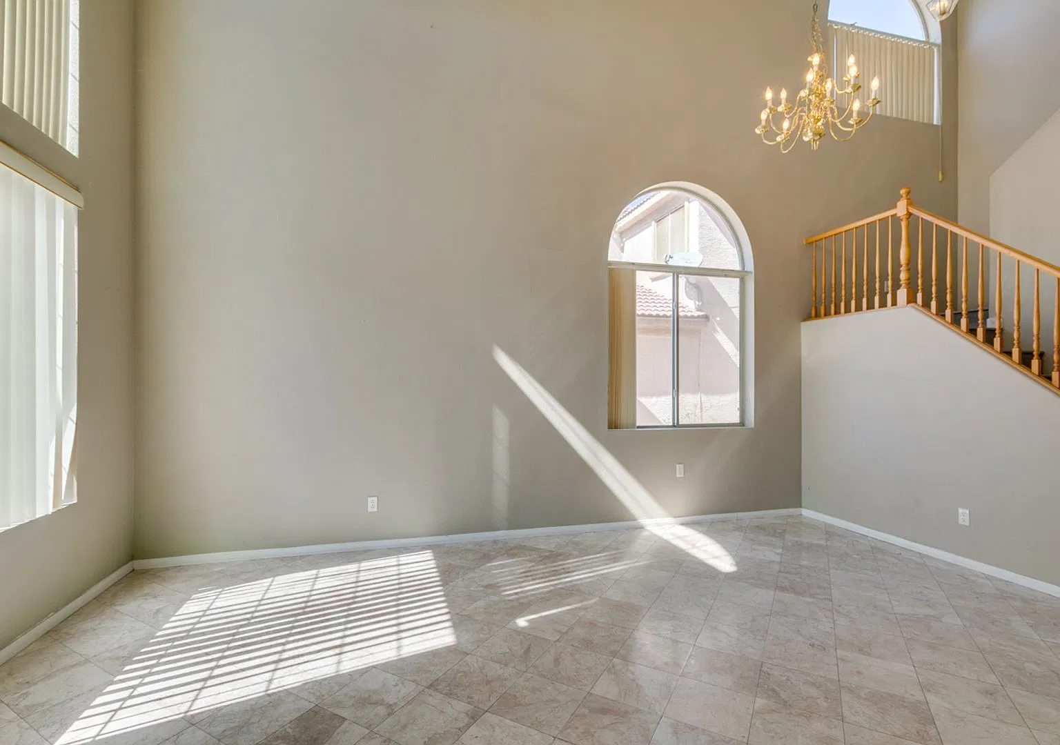 Convenient location and no HOA — Photo 4