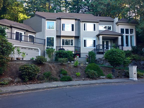2nd image of 19735 Wildwood Dr