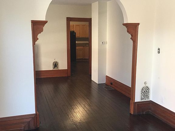 2nd image of 113 Brandywine Ave