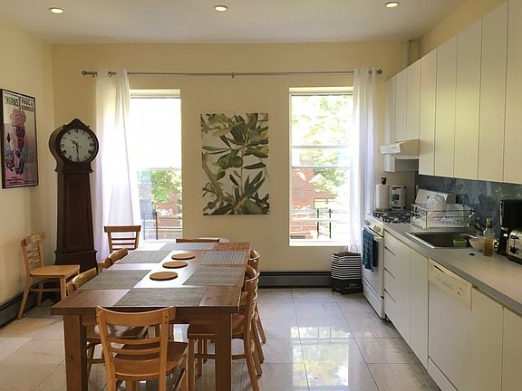 2nd image of 207 W 123rd St APT 2