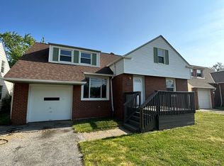 14221 Cedar Rd, South Euclid, OH 44121