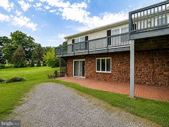 3rd image of 4689 Morgantown Rd
