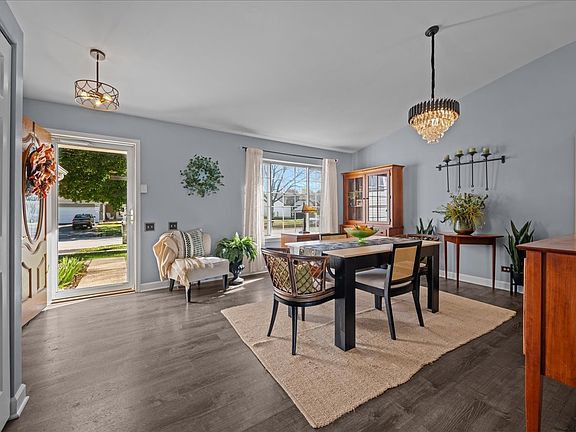 5th image of 1402 Green Oak Trl