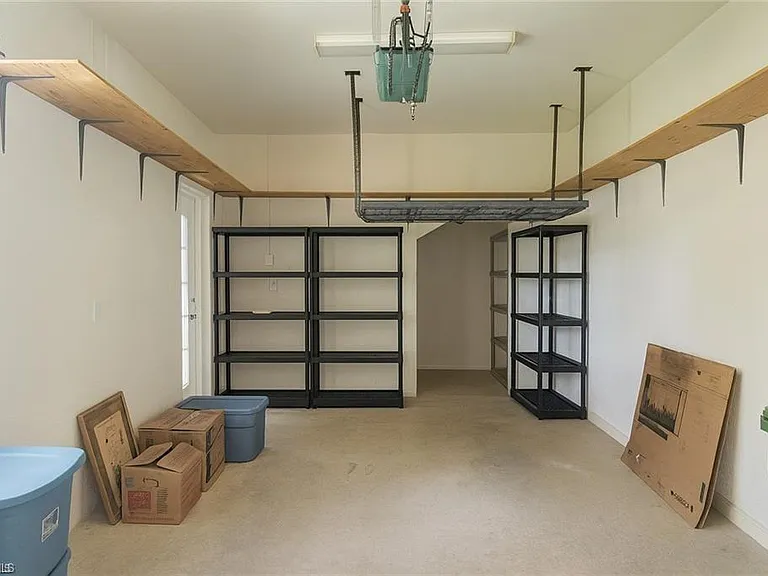 700 Luisa Ln #2 — Photo 33