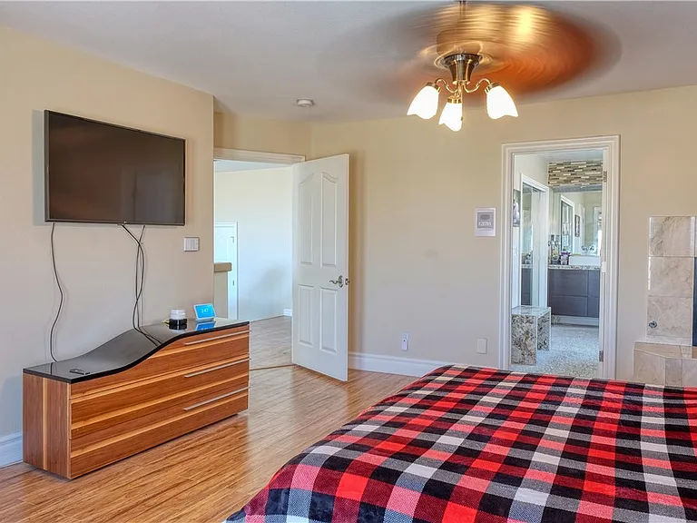 3704 N Campbell Rd — Photo 30