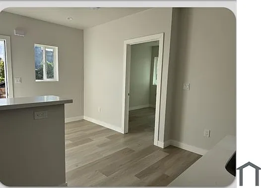 1 bed, 405 sqft, $2,095 — Photo 2