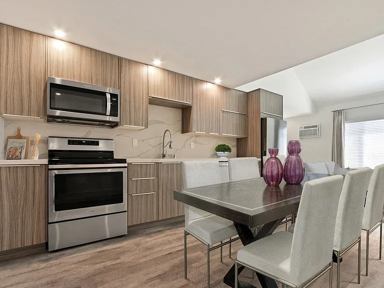 Woodcliff Apartments — Photo 5