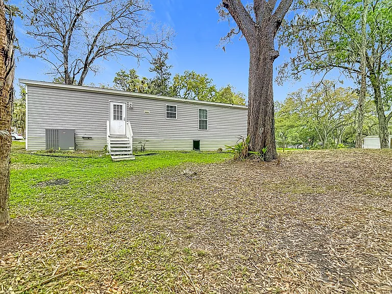 7158 Sunnyside Dr — Photo 15