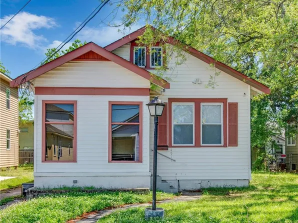 4911 Demontluzin St, New Orleans, LA 70122