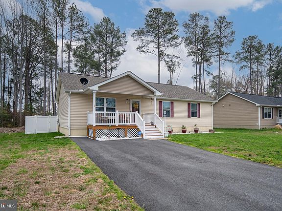 4th image of 78 Rustic Ln