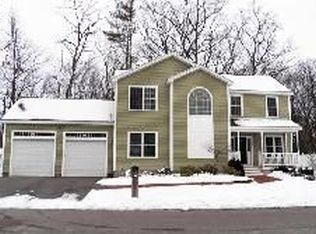 238 Stanton St, Manchester, NH 03103