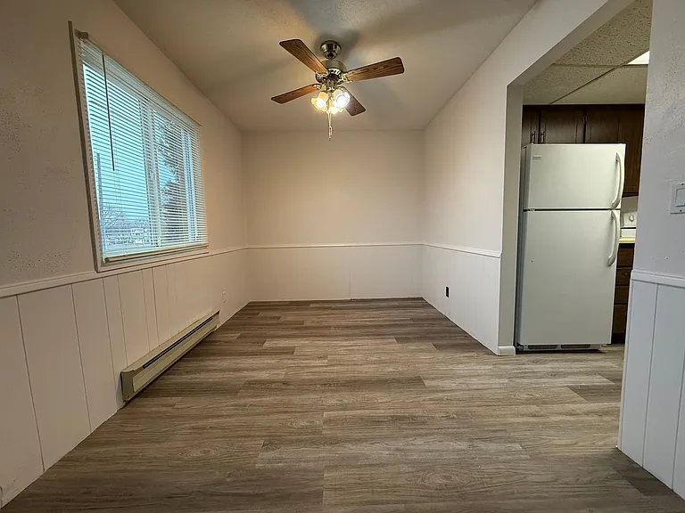 1116 2nd Street SE - Uptown Apartments — Photo 21
