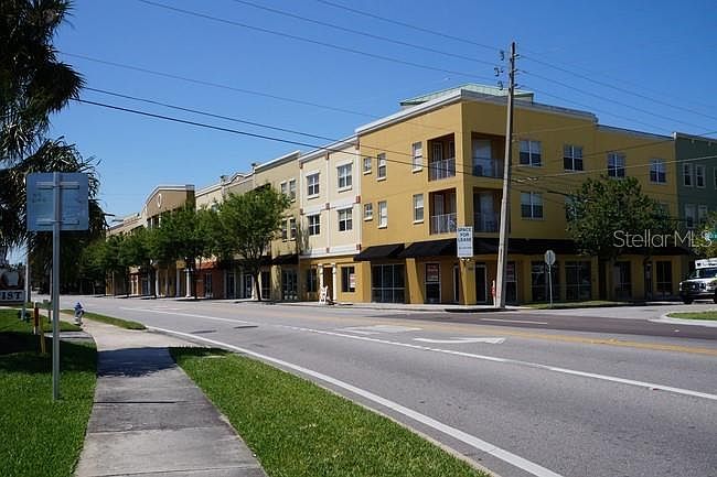 1st image of 2902 N Orange Ave #618