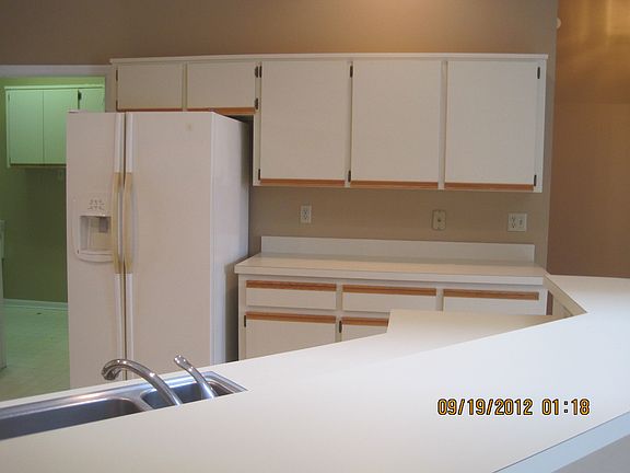 2nd image of 2009 Dutchess Ln