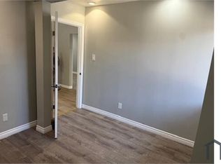 922 E 46th St APT C, Los Angeles, CA 90011