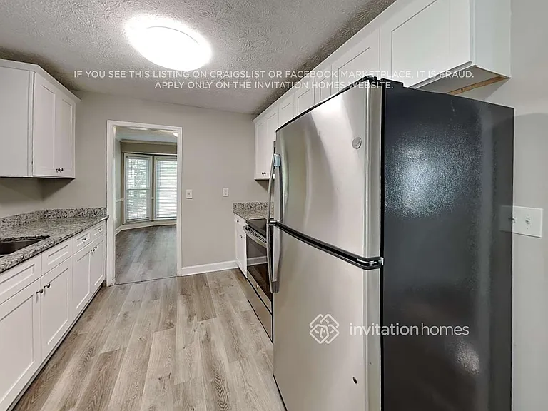 643 Jason Ct — Photo 8