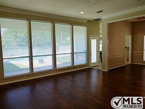 5th image of 3801 Blue Forest Dr
